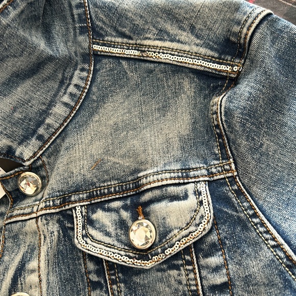 Carrillo Jean jacket with silver sequins and fake diamond buttons, so fun - Picture 6 of 8
